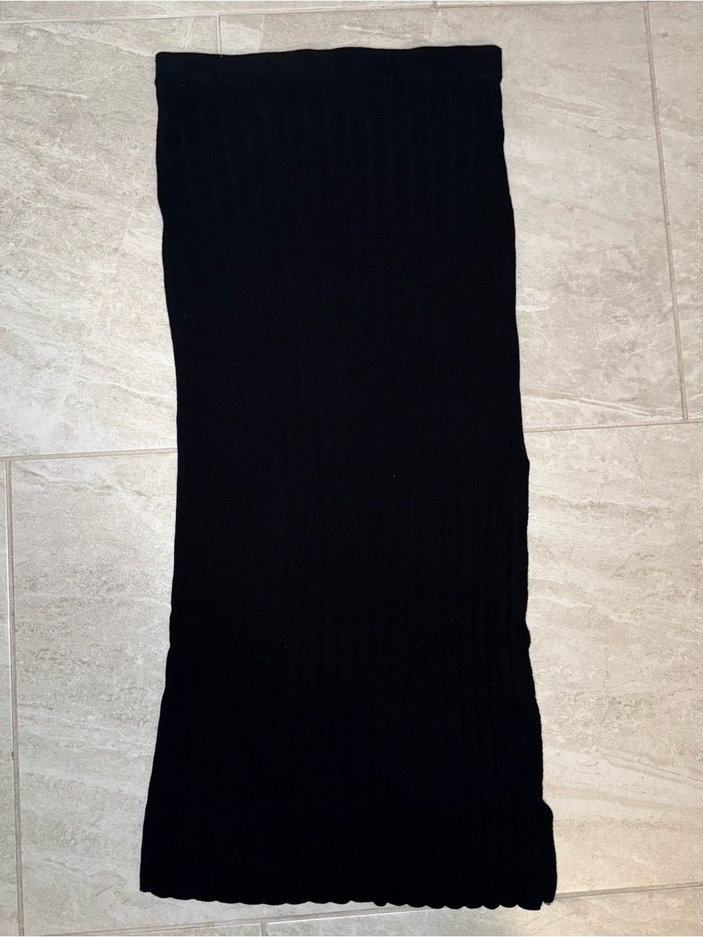 H&M Black Ribbed Midi Skirt